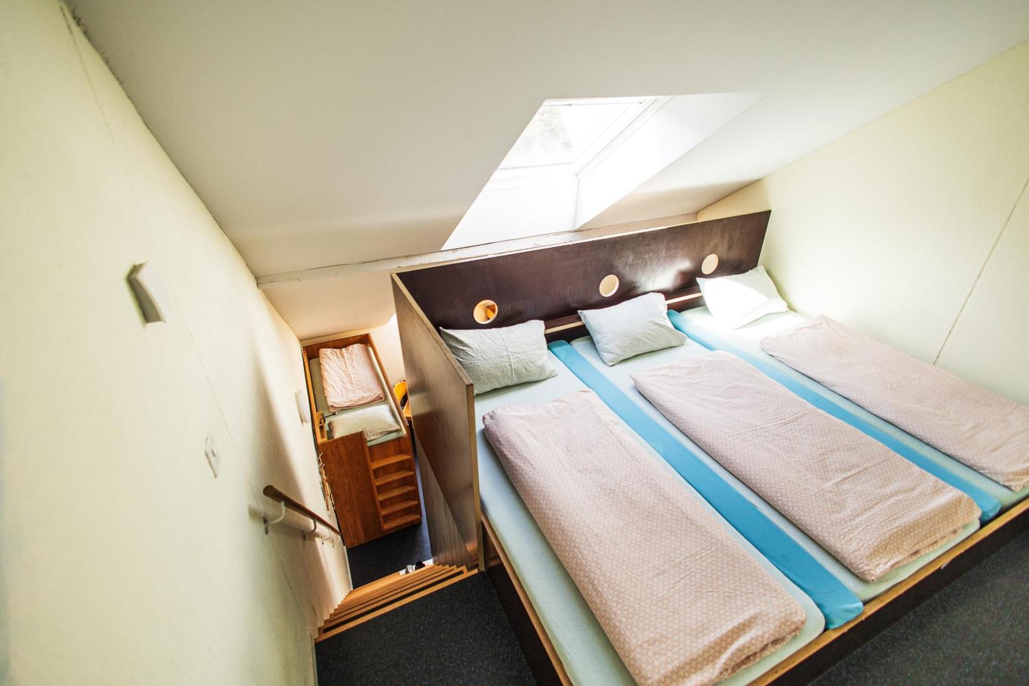 Baden Youth Hostel Luaran gambar